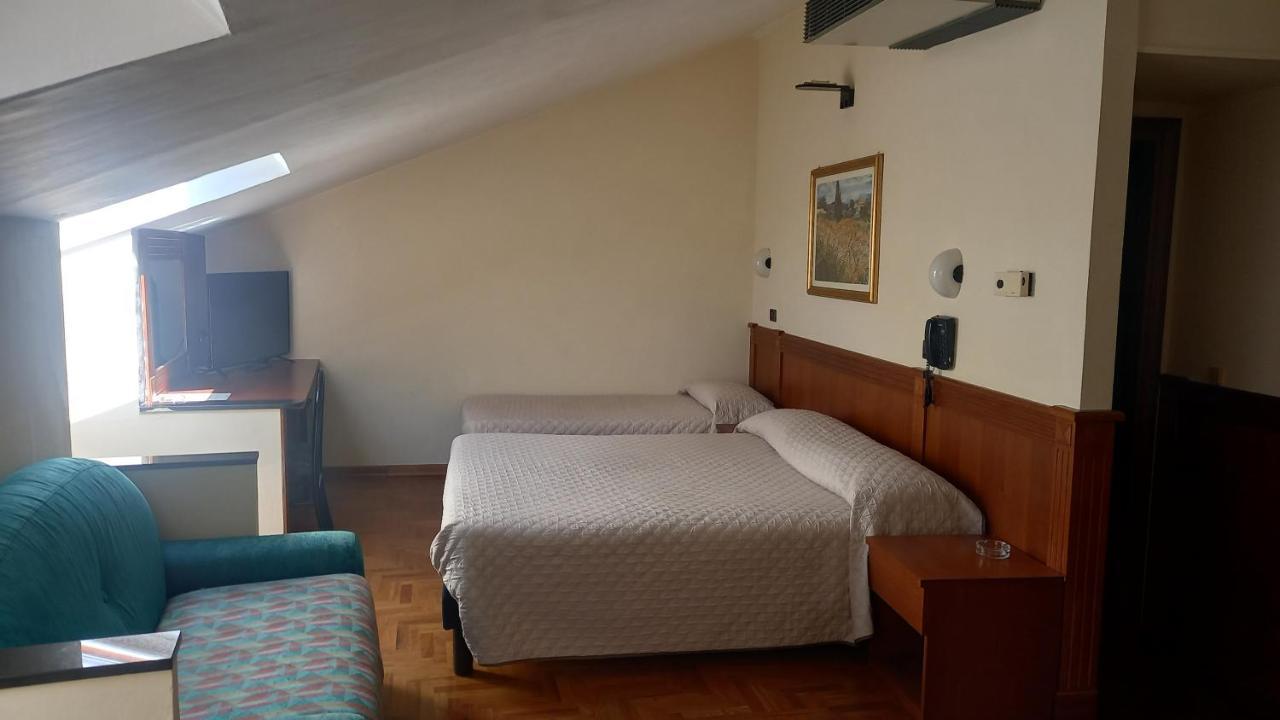 Hotel Valentino Centro Storico Orvieto Eksteriør billede