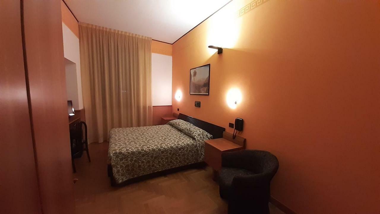 Hotel Valentino Centro Storico Orvieto Eksteriør billede